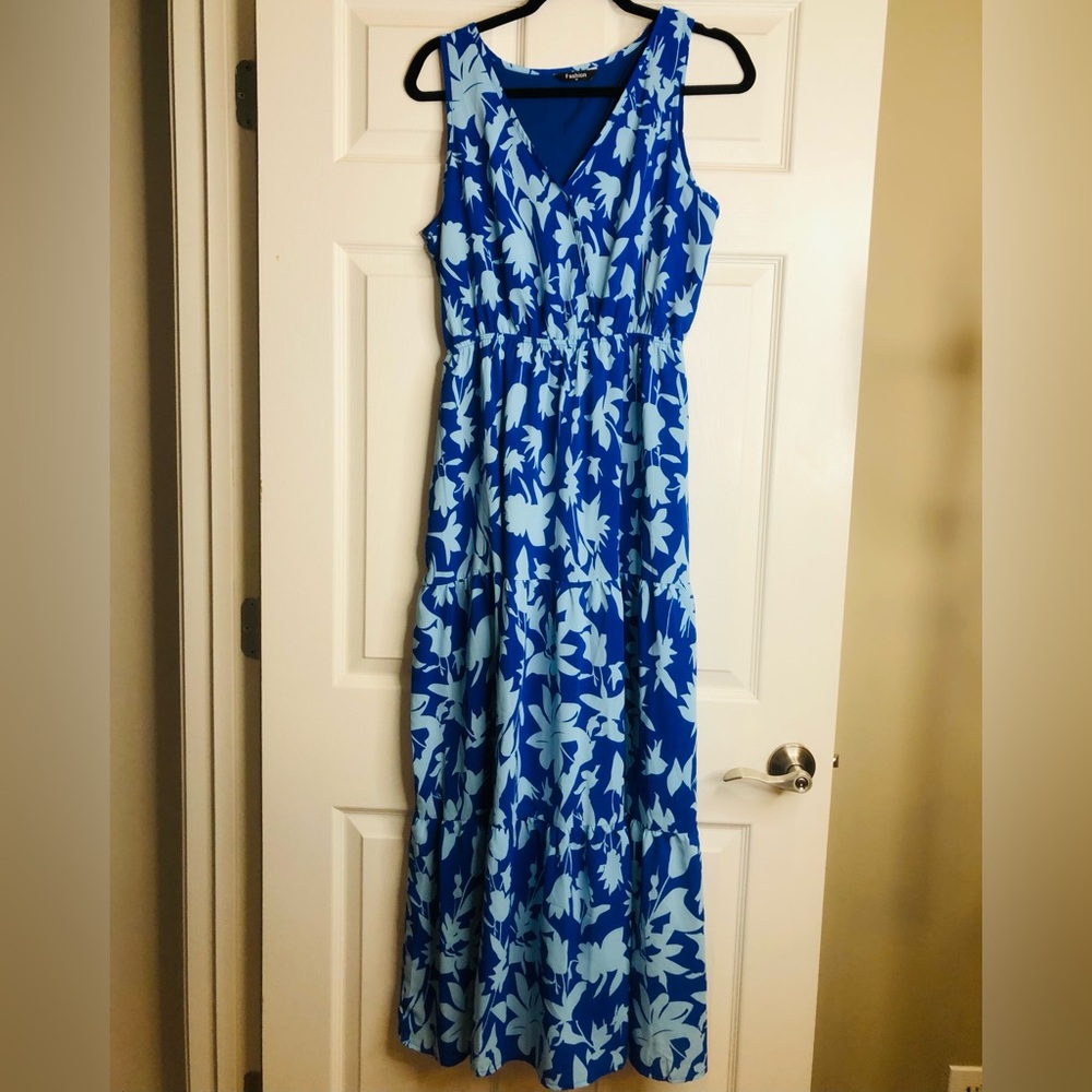 Blue Floral V-Neck Maxi Dress